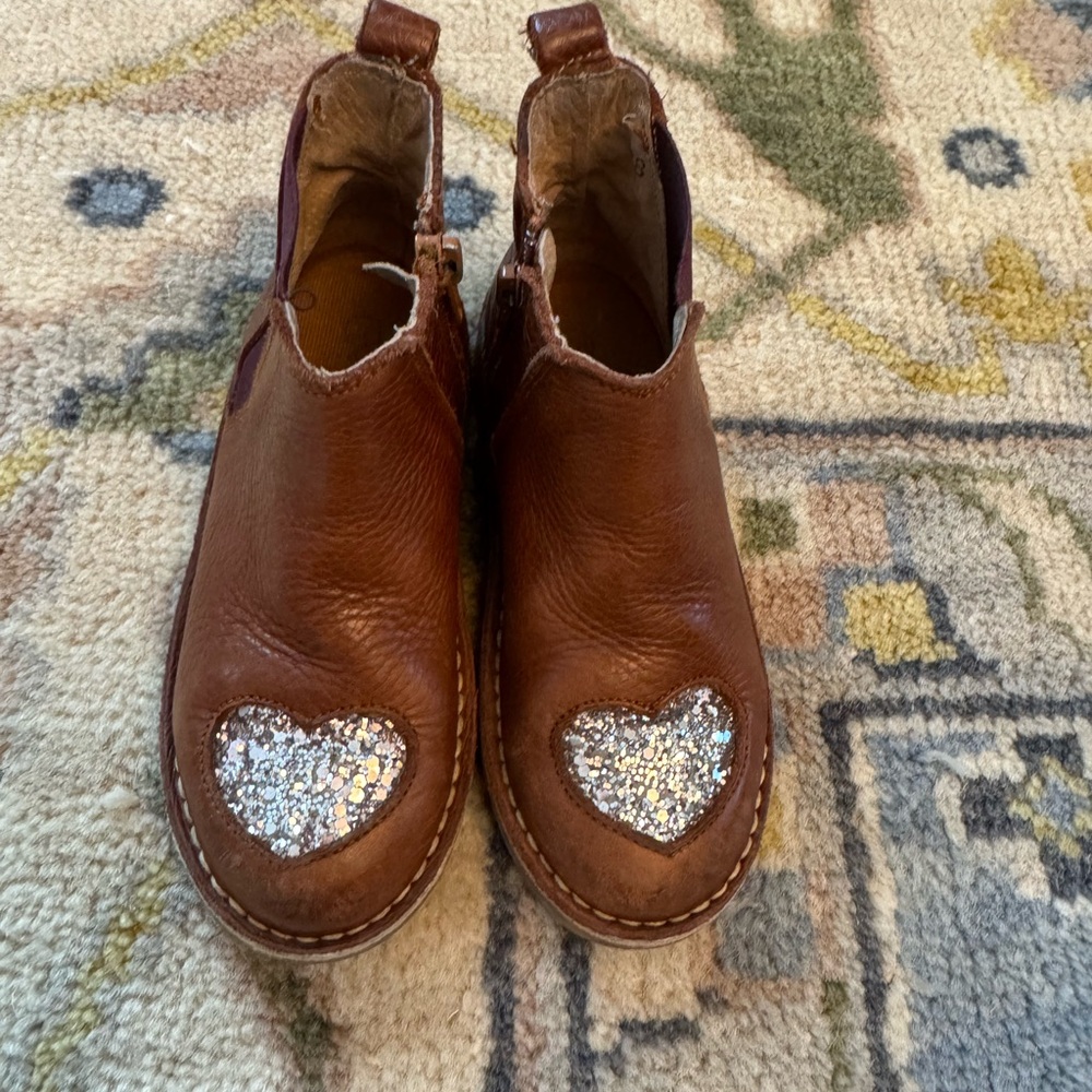 Childrenchic Brown Leather Boots with Silver Glitter Heart